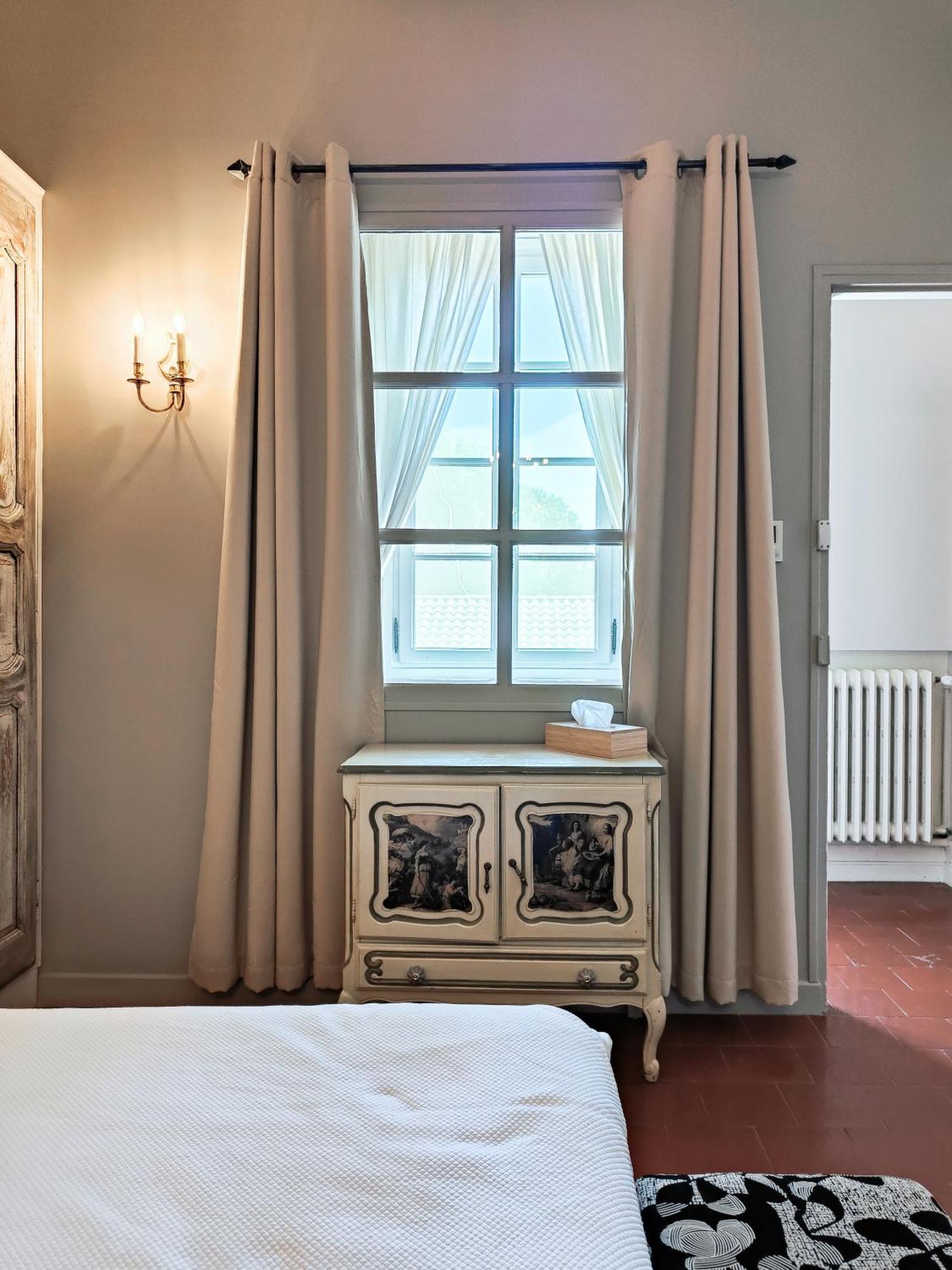 Mas Des Comtes De Provence Hotell Tarascon Eksteriør bilde