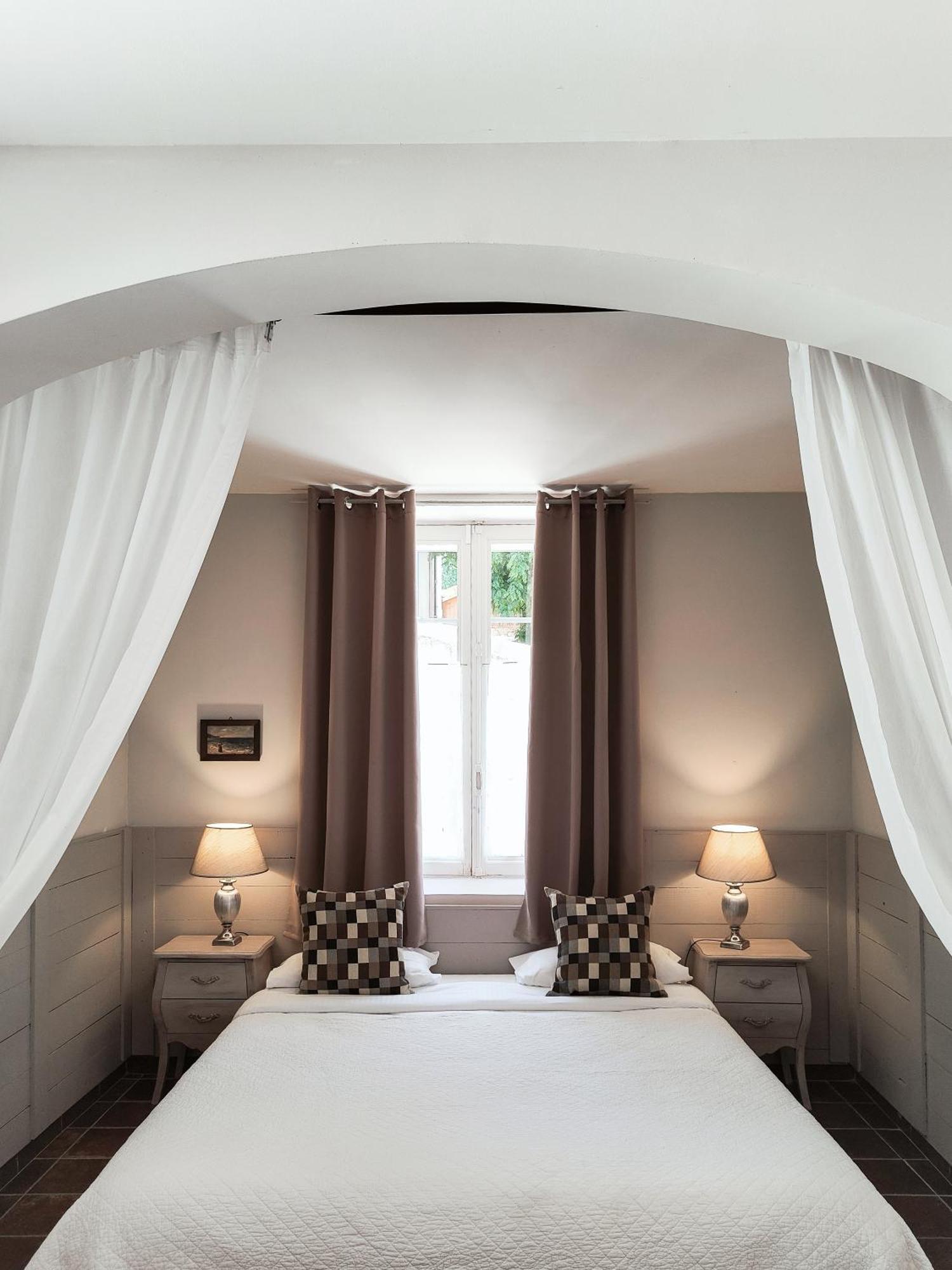Mas Des Comtes De Provence Hotell Tarascon Eksteriør bilde