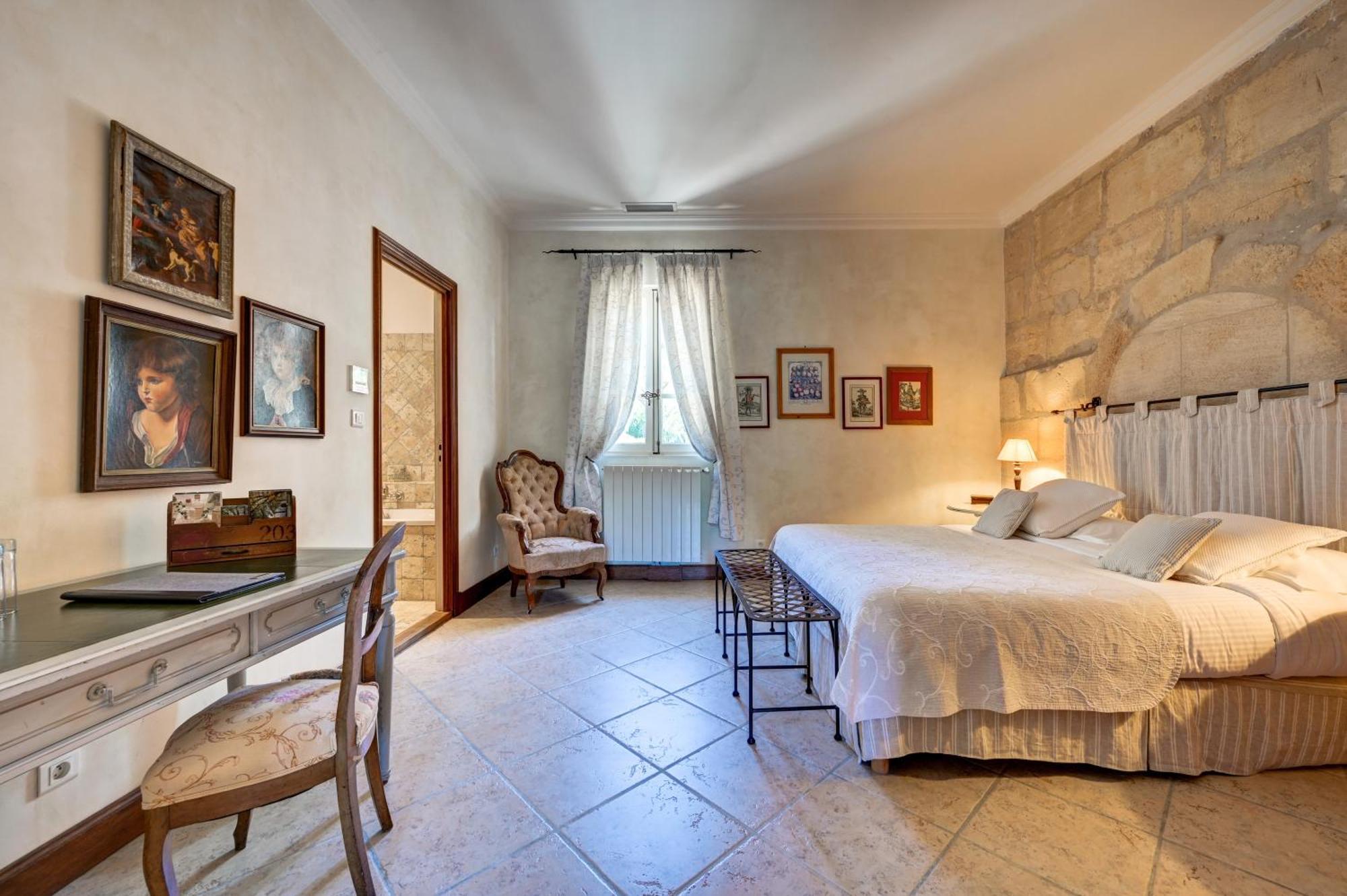 Mas Des Comtes De Provence Hotell Tarascon Eksteriør bilde
